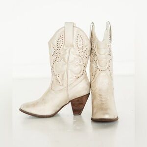 NAUGHTY MONKEY HOUSTON WESTERN COWBOY BOOTS IN CHAMPAGNE- NEW